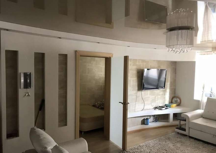 Иркутск, Дзержинского, 32, фото 1